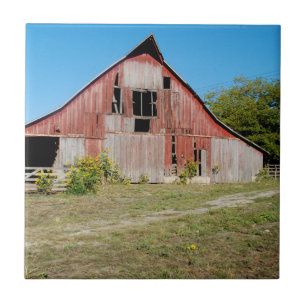 EUA, Kansas, celeiro vermelho velho