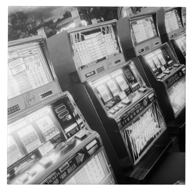 EUA, Nevada, Las Vegas: Máquinas de slot para casi (Frente)