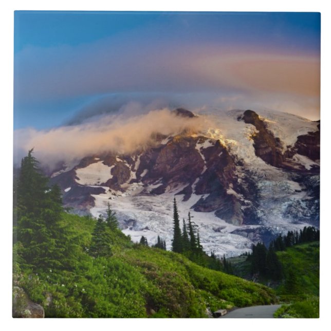 EUA, Washington, Mt. Rainier. Sol da manhã (Frente)
