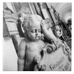 Europa, Áustria, Salzburgo. Querubim e monumento 3