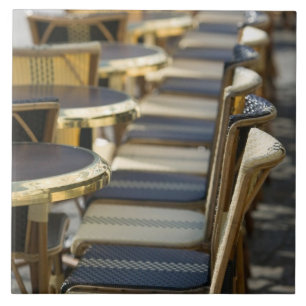 Europa, França, Paris, Beaubourg: Mesas de Café 