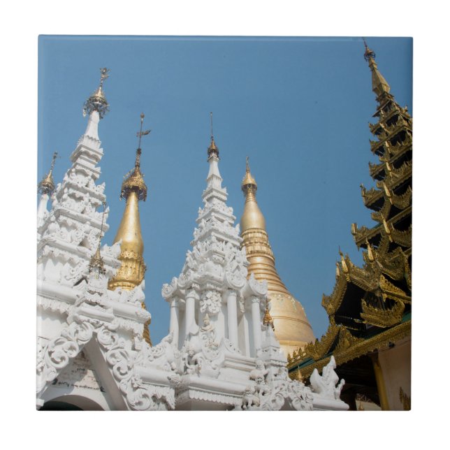 Exterior da Pagode Shwedagon (Frente)