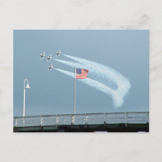 F-16 Cartão postal de bandeira americano para luta
