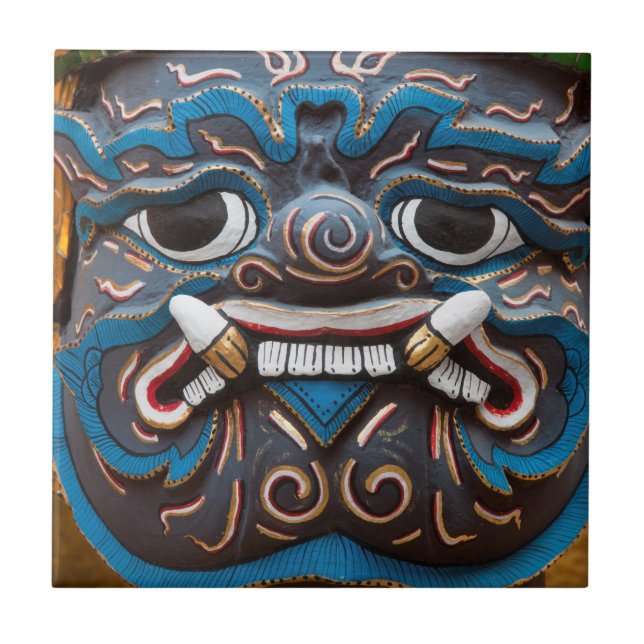 Face de Estátua no Grande Palácio (Frente)