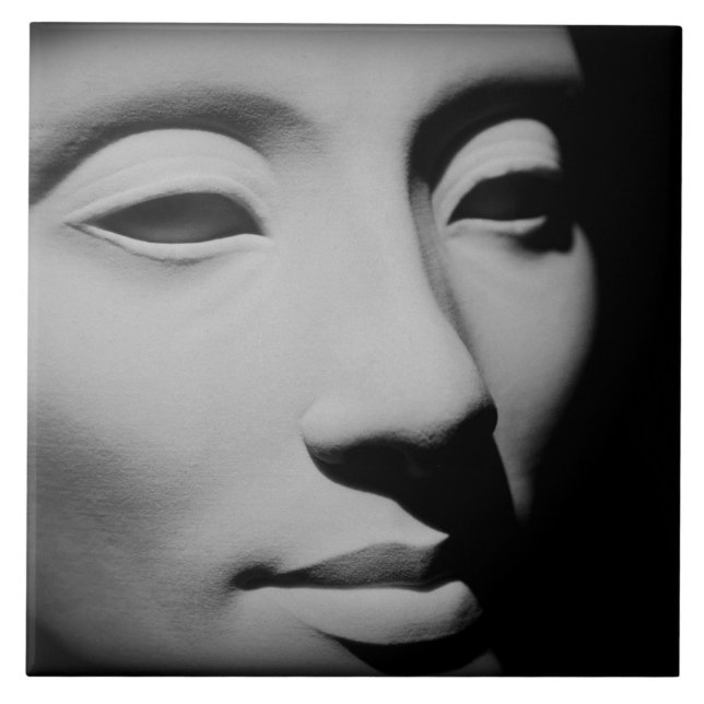 Face de Nefertiti EC22-14 (Frente)