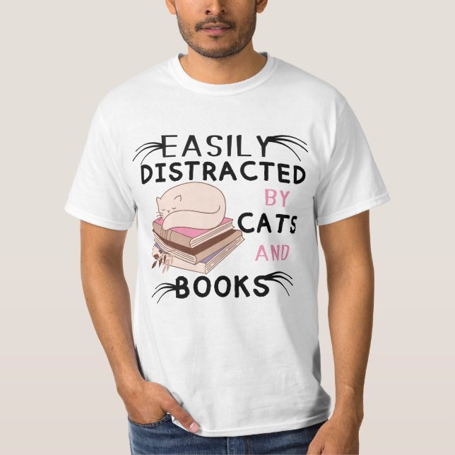 facilmente distraída por camisetas de gatos e livr (Frente)