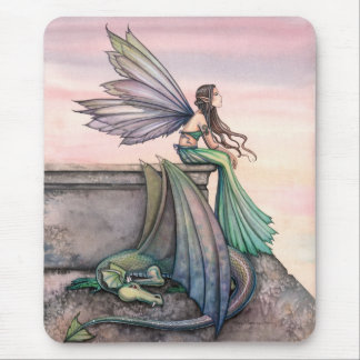 Fada Dragão do Crepúsculo Encantado Mousepad