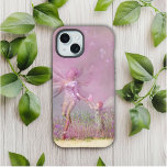 Fadas de Borboleta Rosa, Meninas Modernas e Bonita<br><div class="desc">Fadas de Borboleta Rosa Brilhante Moderna e Bonita,  iPhone 15 Capas. Esta design moderna apresenta uma fada rosa tensa entregando a uma fada mais nova uma borboleta num campo de flores. Perfeito para as raparigas de aniversário,  Natal,  feriados e muito mais. Criado pelo Evco Studio www.zazzle.com/store/evcostudio</div>