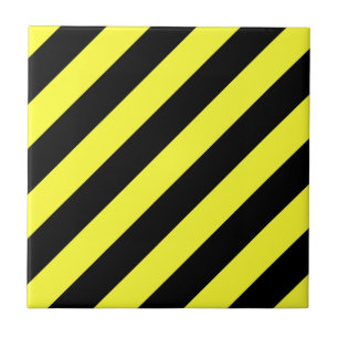 faixas diagonais preto e amarelo