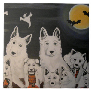 Família de cão branca do Dia das Bruxas
