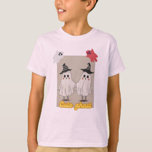 Fantasma muito fofo desenhando a camiseta do garot