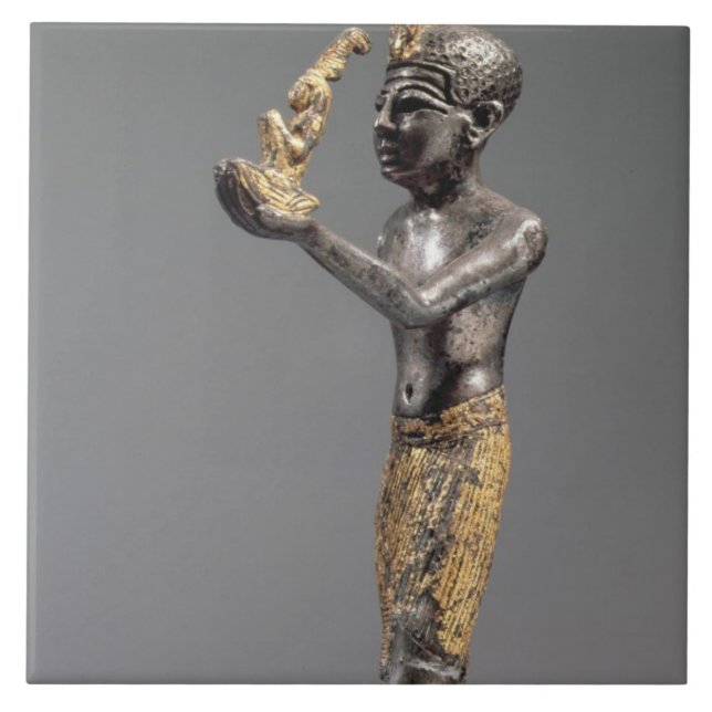 Faraó que faz um oferecimento antes da deusa Maat (Frente)