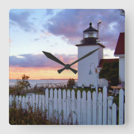 Farol Forte, Relógio Quadrado Maine