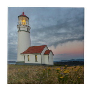 Farol mais antigo de Oregon no Cape Blanco State