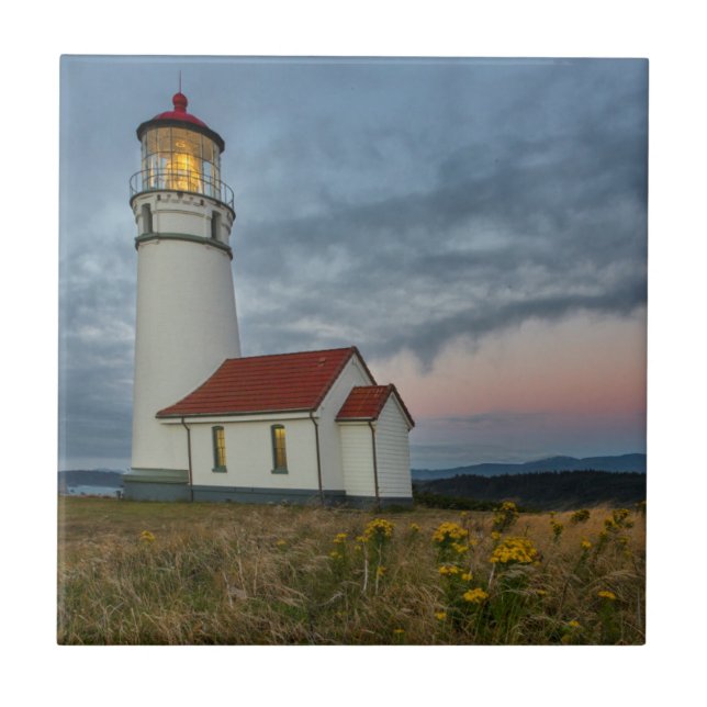 Farol mais antigo de Oregon no Cape Blanco State (Frente)