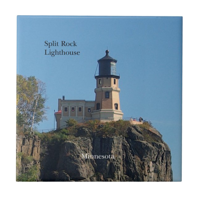 Farol Split Rock a partir do azulejo da praia (Frente)