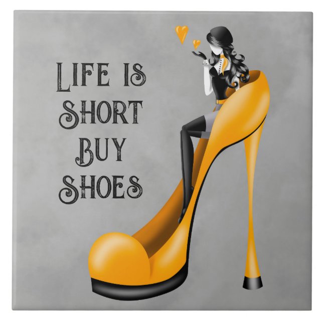 Fashion Diva em Stiletto Ouro (Frente)