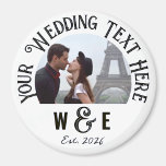 Favoritos de Casamento de Imã de geladeira de Text<br><div class="desc">Favoritos de casamento da modelo ROUND Foto de Imã de geladeira de da VINTAGEM TRADICIONAL, impressos personalizados. Modelo personalizado na frente da imã de geladeira fotográfica, disponível em 3 tamanhos: 1, 25", 2, 25" e 3" de diâmetro. TEXTO SUPERIOR - declaração de casamento principal. Substitua a IMAGEM pelo seu casal...</div>