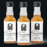 Favoritos mínimos do partido de solteiro de Na mod<br><div class="desc">Nossa coleção mínima de Na moda Bachelor Party apresenta fontes elegantes e masculinas e um design moderno limpo, fazer perfeito para comemorar em qualquer destino. Cada peça é fácil de personalizar, impressa profissionalmente e trabalhada com materiais de alta qualidade — tirando o estresse do planejamento partidário para que você possa...</div>