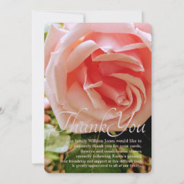 Feche o Cartões de agradecimentos rosa-Rosa