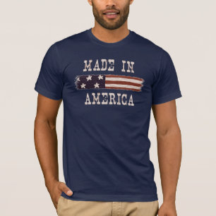 "Feito camisa rústica da bandeira de América"