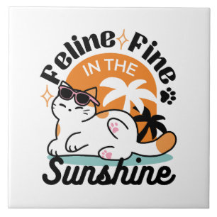 Feline Fine no Sol - Gato Tropical Relaxado