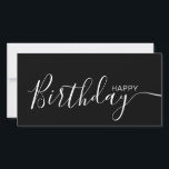 Feliz Aniversário Black White Modern Flat Card<br><div class="desc">Esta placa lisa moderna e elegante apresenta o texto Feliz Aniversário branco no lado frontal e no verso personalize-o com o seu nome ou nome de família. O fundo está em preto.</div>