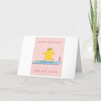 Feliz Aniversário Para Um Cartão De Pintinho Quent