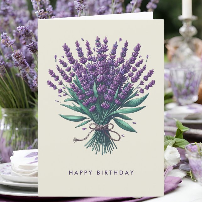 Feliz Cartão de Saudação de Buquê de Aniversário (A birthday card with lavender illustration on a table.)