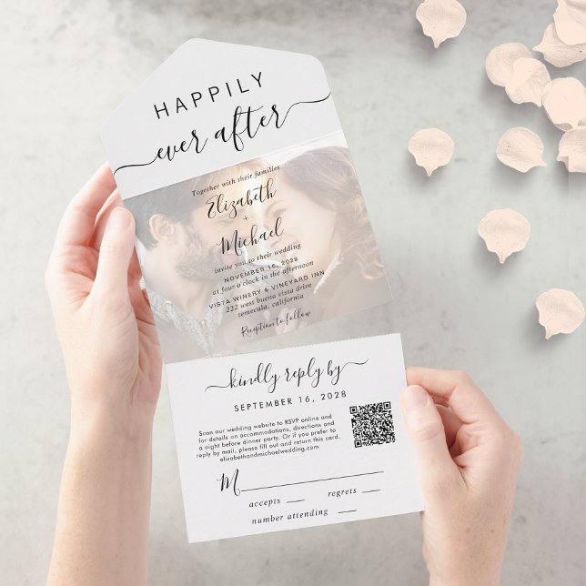 Feliz Dia após Casamento com Código QR de Foto (Our user-friendly template allows you to easily upload your photo and create your perfect invitation)