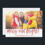 Feliz e Cartão com fotos de Script com Mão Brilhan<br><div class="desc">Feliz e Cartão com fotos de Letras de Natal Brilhante. A foto e o texto deste script de pincel com letra manual podem ser atualizados e personalizados com sua foto e seu nome de família. Este cartão apresenta também o nome da família e uma coroa de folha de ouro no...</div>