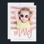 Feliz Faux Rosa Gold Foil | Cartão com fotos de Fé<br><div class="desc">Cartão com fotos popular de feriado moderno por Elke Clarke © com uma bela letra de escrita com a palavra "feliz" num falso efeito de folha de ouro rosa.</div>