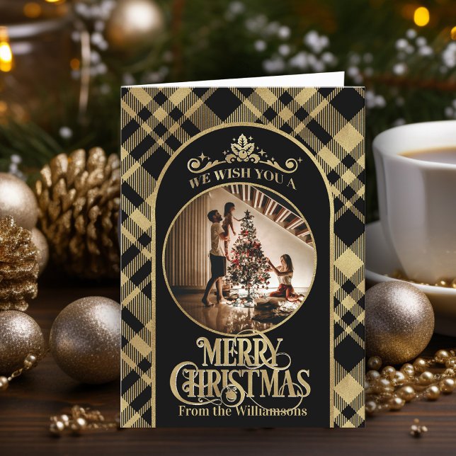 Feliz Natal Deseja Um Cartão de Natal Fotográfico (Elegant black and gold Merry Christmas holiday card personalized with photo and family name)
