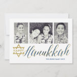 Feliz Relógio de Hanukkah| Cartão Hanukkah<br><div class="desc">Envie seus cartões de natal em estilo com este cartão Hanukkah de 3 fotos com texturas falsas de brilho.</div>