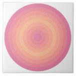 Felpudo rosa Aurora Círculos de pêssego Azulejo Ce<br><div class="desc">Desfrute desse padrão circular em gradientes da cor do Felpudo Peach do ano 2024 até o rosa Aurora.</div>