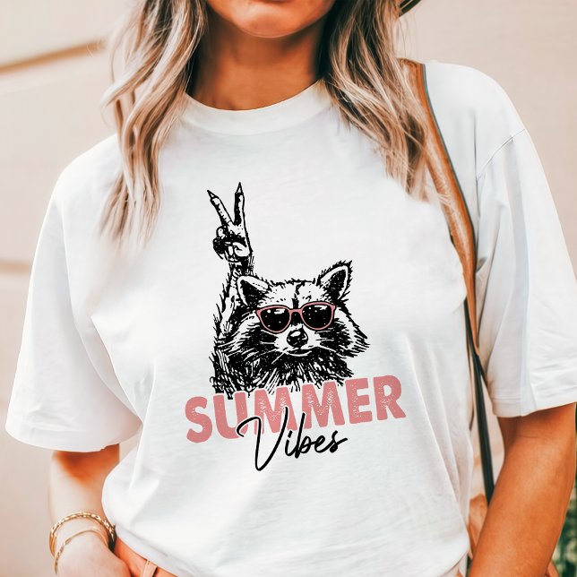 Feral Girl Summer Vibes Raccoon (Criador carregado)
