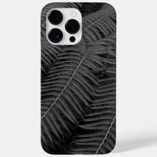 Fern deixa fotografia de arte em preto e branco