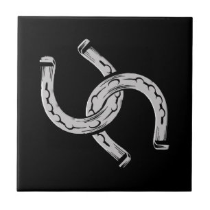 Ferraduras em preto