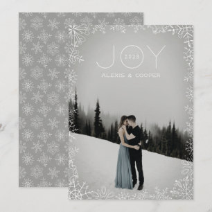 Festividades Cartão branco de feriado branco com esboço Snowfla