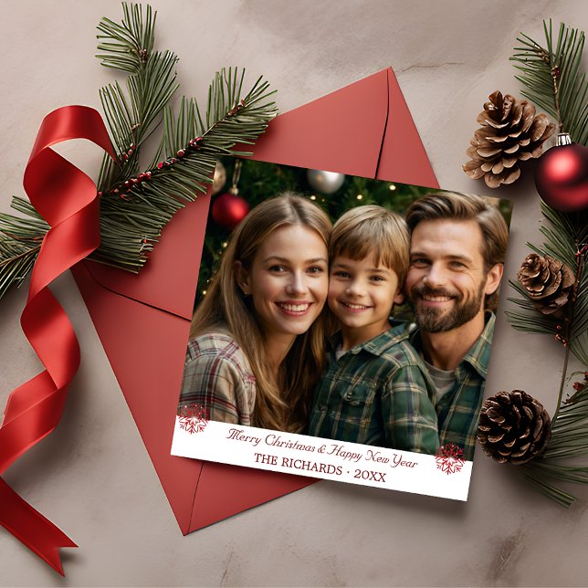 Festividades Cartão de Feriado Simples de Flocos de Neve Vermel (Simple Red and Green Snowflakes Holiday Card)