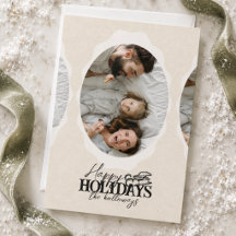 Cartão de Férias Plano com Foto Oval em Script Ele
