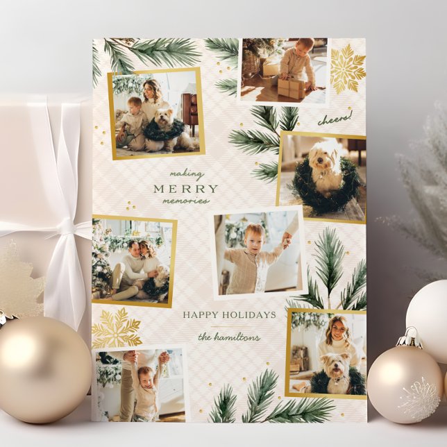 Festividades Feliz Memórias 7 fotografia Cartão de Natal (Making merry memories 5x7 photo collage holiday card. Pine and gold snowflake accents. 7 photo )