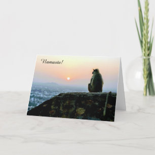 Festividades Paz no Macaco Terra no Cartão de Férias Sunset
