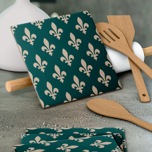 Fleur de Lis Pattern, Royal French Cream on Green