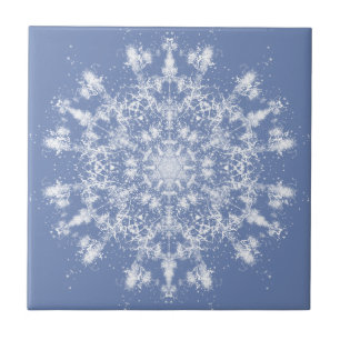 Floco de neve Fractal abstrato Lacy em Fundo Azul