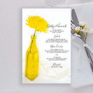 Flor amarela no menu do casamento do vaso