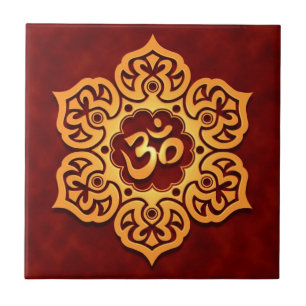 Flor de Lotus vermelha dourada OM