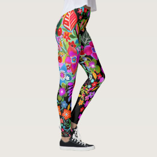 Flor Fantasy em Leggings Negras