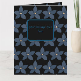 Flores azuis espantosas no cartão de saudação do v