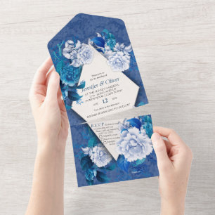 Flores de Rosa Branca em Papel-Padrão Azul